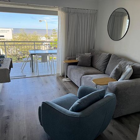 Ocean View - Alexandra Headlands Beachfront Unit Eksteriør billede